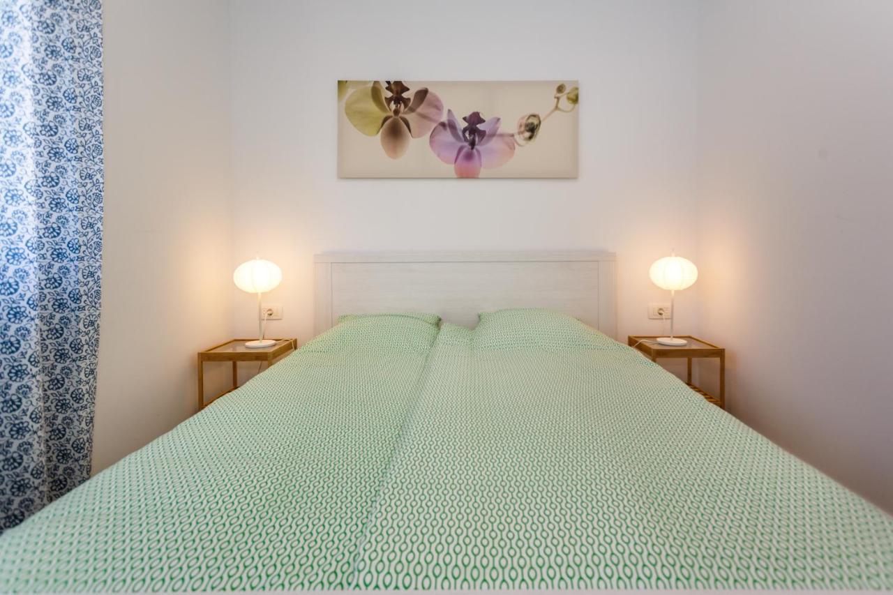 Golden Island Apartments クルク エクステリア 写真