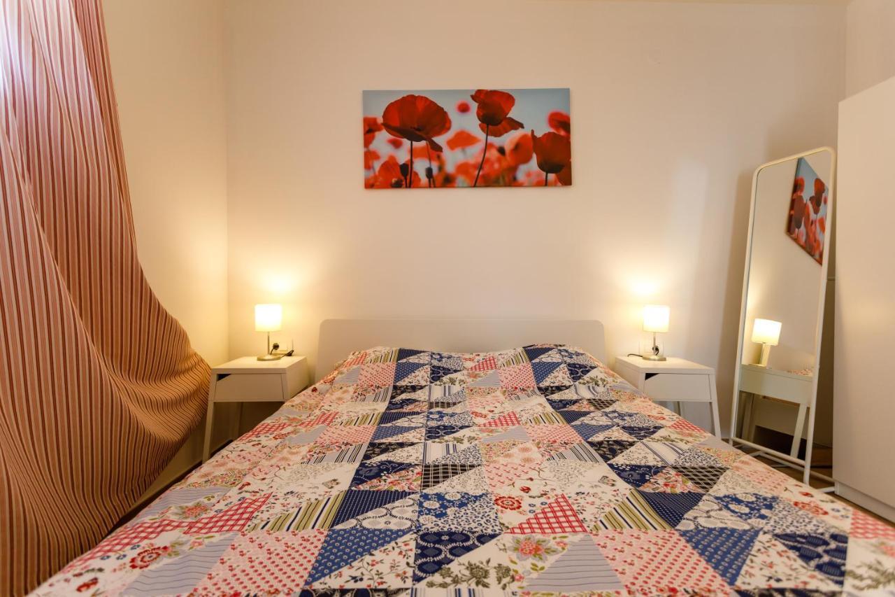 Golden Island Apartments クルク エクステリア 写真