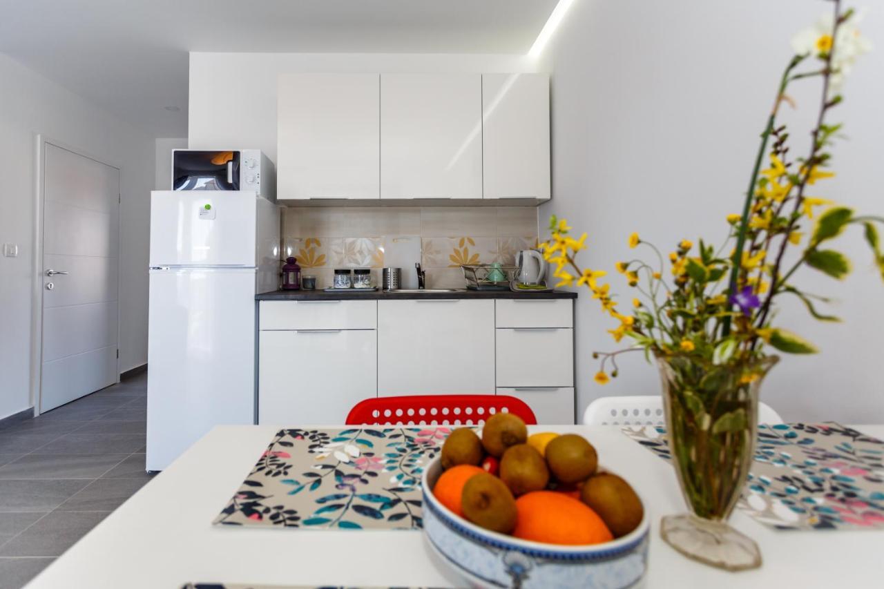 Golden Island Apartments クルク エクステリア 写真