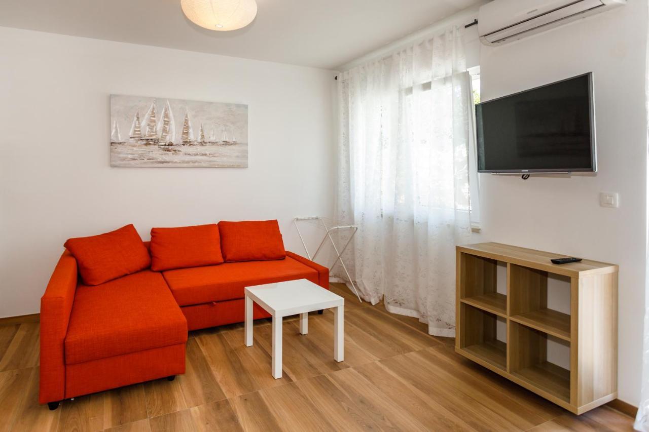 Golden Island Apartments クルク エクステリア 写真