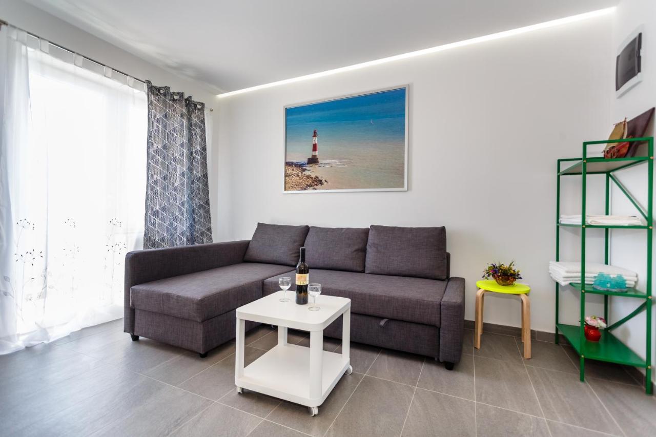 Golden Island Apartments クルク エクステリア 写真