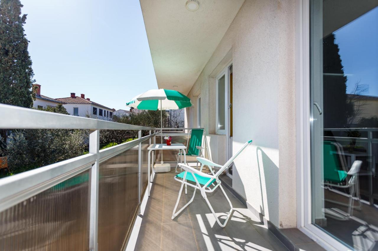 Golden Island Apartments クルク エクステリア 写真
