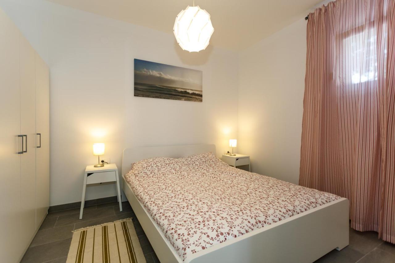 Golden Island Apartments クルク エクステリア 写真