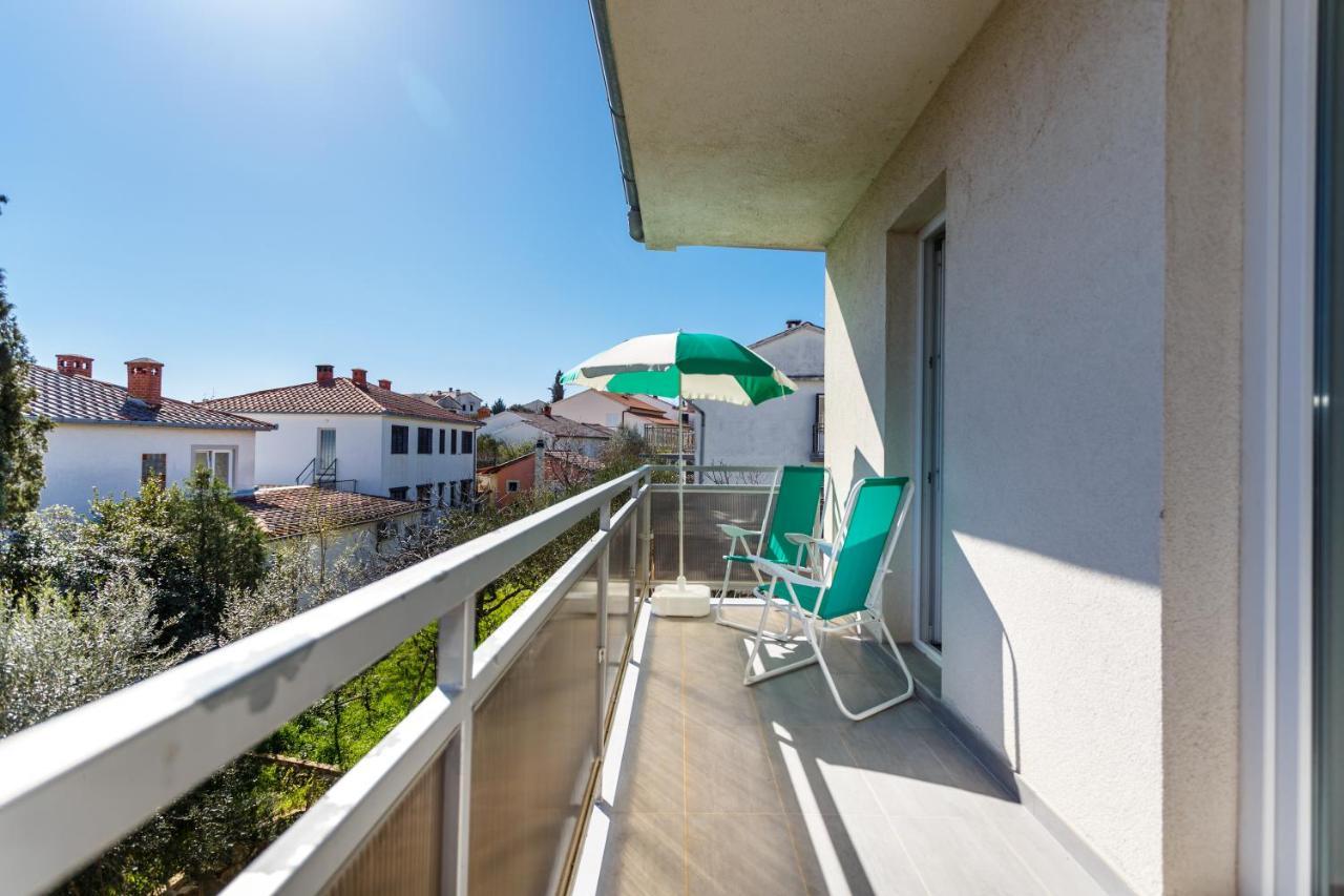 Golden Island Apartments クルク エクステリア 写真