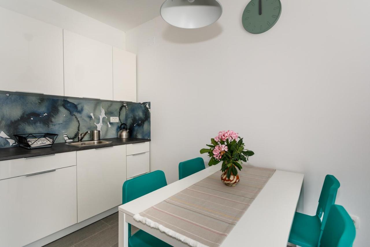 Golden Island Apartments クルク エクステリア 写真