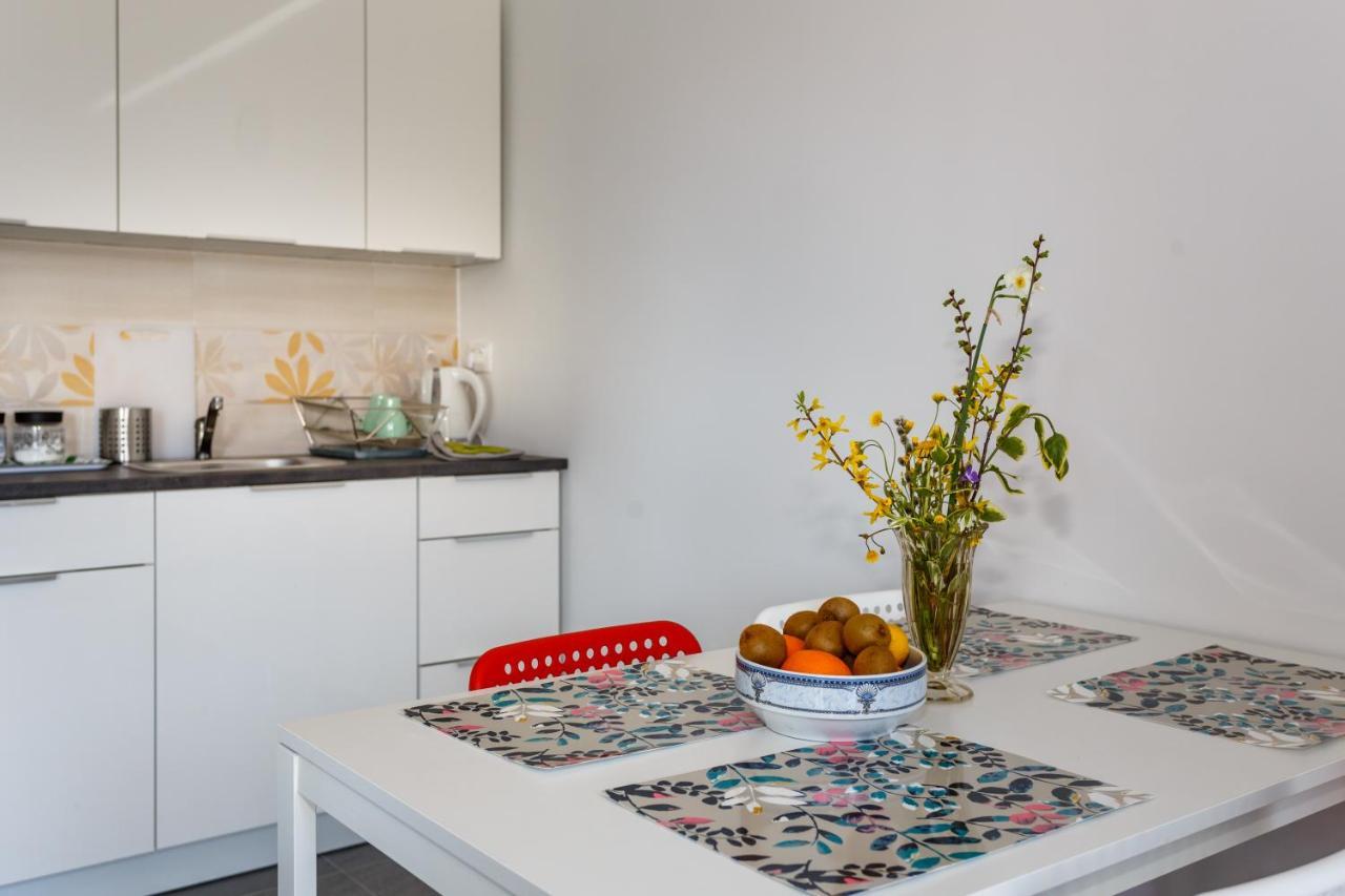 Golden Island Apartments クルク エクステリア 写真
